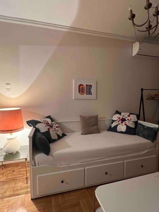 4Th Floor Cosy Apartment In Metaxourgeio Athens Exterior photo