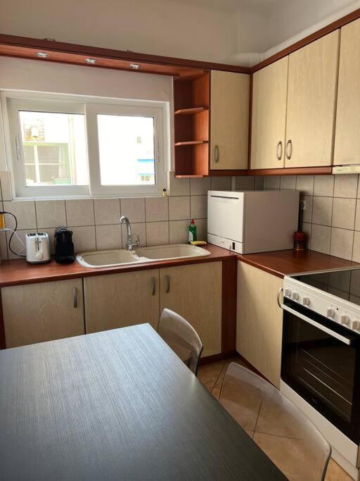 4Th Floor Cosy Apartment In Metaxourgeio Athens Exterior photo
